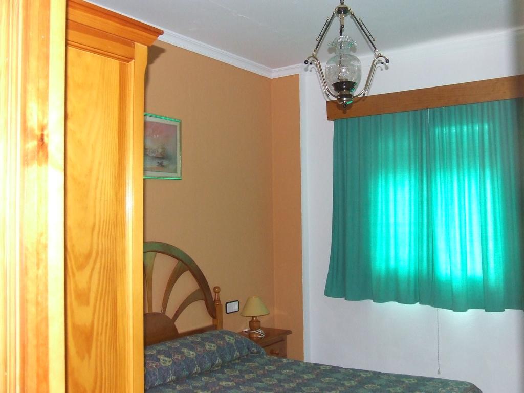 Apartamentos Los Arcos El Bosque Kültér fotó